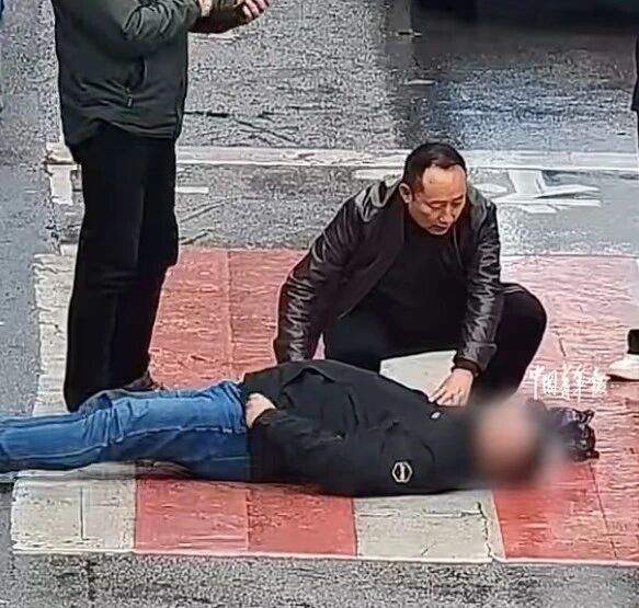 2.jpg